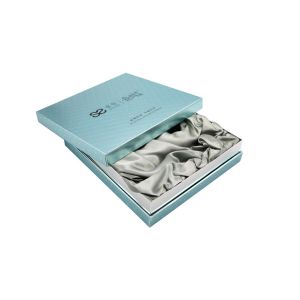 2 Piece Rigid Cardboard Box For Cosmetic Set Gold Hot Stamping Foiled