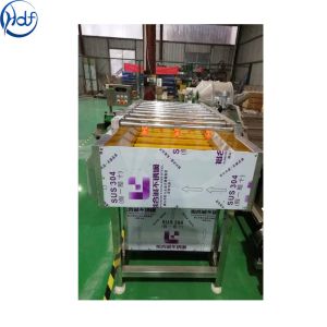 Fruit and vegetable processing equipment/wool roller high pressure spray