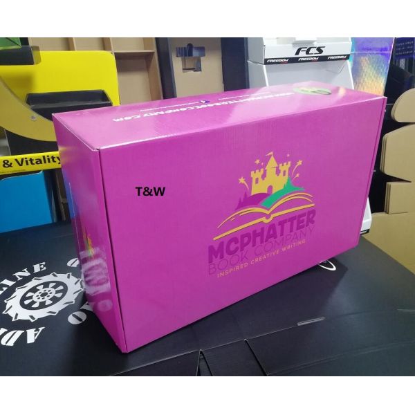 CCNB Glossy 4C Printing Corrugated Paper Packaging Boxes