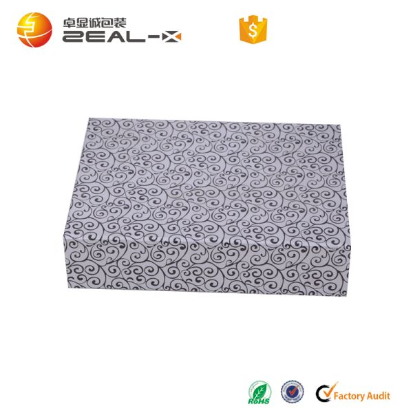 Bespoke Magnetic Cardboard Presentation Boxes Foldable For Clothes Packaging