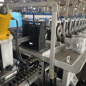 Semi Automatic Storage Rack Roll Forming Machine 7.5kw With Cr12Mov Cutting