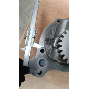 LIUGONG Isuzu Engine Parts For 3042378 Oil Pump SD32