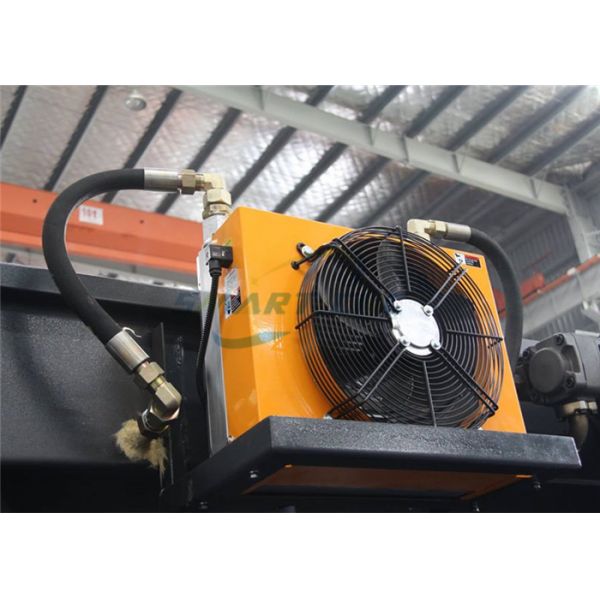 Matal Sheet Steel CNC Press Brake Machine Electro Hydraulic Synchronous