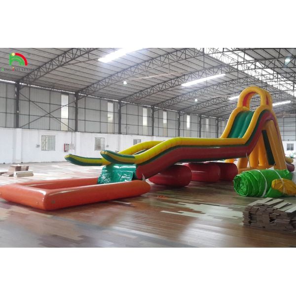 Inflatable Playground Obstacle Sports Field Inflatable Water Slide with Pool