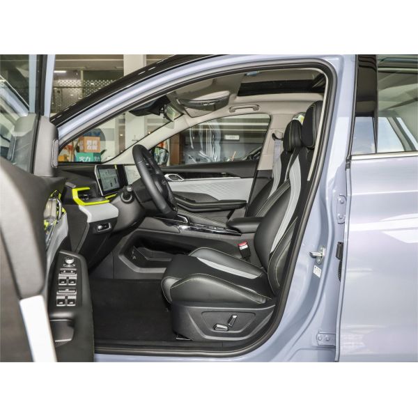 Geely Coolray Sx11 Binyue 1.4T 1.5T -Made Gasoline Cars with Advanced Technology and Aluminium Alloy Roof Rack