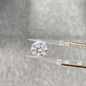 3ct+ Round Shape As Grown Untreated CVD Lab Grown Diamond VVS IGI Certificate