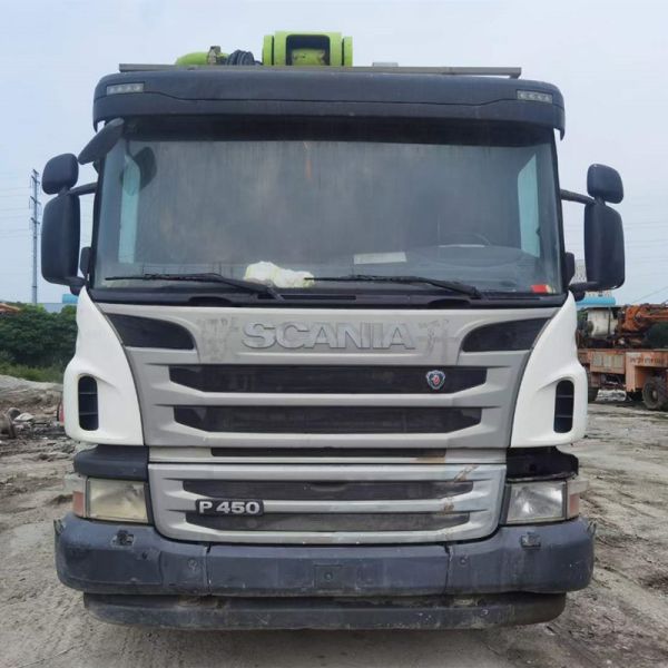 Zoomlion Hydraulic Used Truck Concrete Pump Closed Loop 600 L