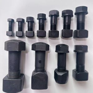 Cheap Screws, chains, drive teeth, and screws for the tracks of excavators and bulldozers for sale