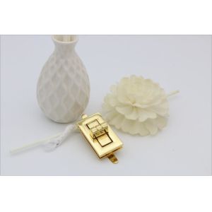 Newest custom simple rectangle light gold bag hardware twist turn locks