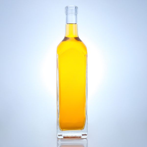 Square Shape Super Flint Glass Bottle in Clear Color for Vodka Whisky Tequila