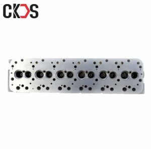 China 11710-1600 Hino H07CT Diesel Engine Cylinder Head on sale