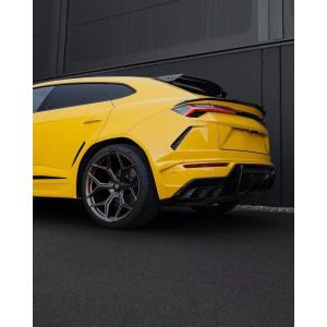 Yellow Lamborghini Urus Body Kit Carbon Fiber Front Lip Luxury Car Diffuser