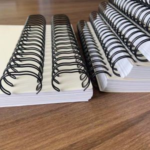 Black White A4 Length 2:1 Pitch Binding Spiral Coil For Album