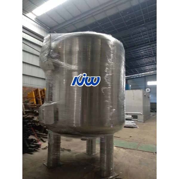 Automatic Various Types 0.6Mpa Stainless Steel Filter Tank