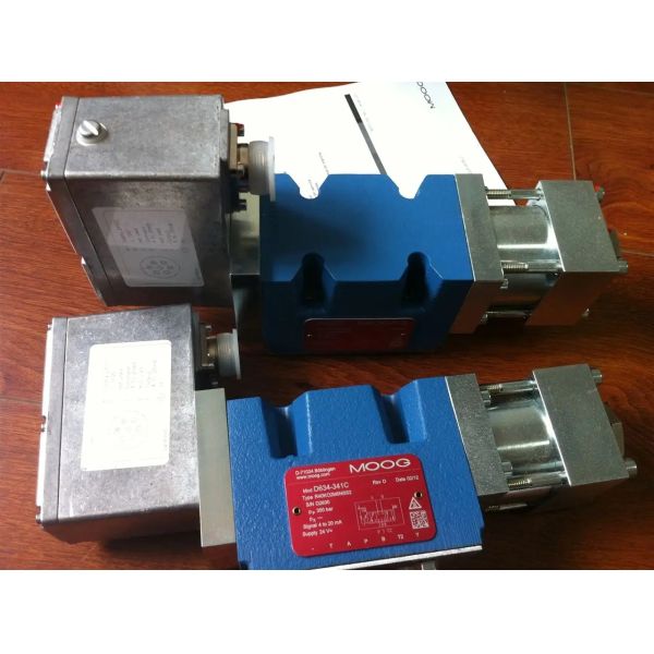 Quality Moog Servo Valve with 400 bar Maximum Pressure and 0.2-cp Reverse Rotation in Cast Iron or Aluminum Material wholesale