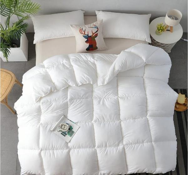 White Down Alternative Custom Design Bedding Quilt King Size Polyester