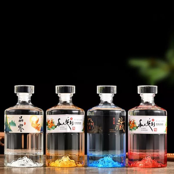 Glass Collar Whisky Vodka Bottle with Cork Cover 750ml Capacity Customized