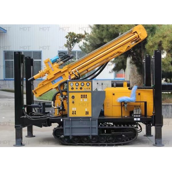 Quality Parallel Transmission Hydraulic Water Bore Drilling Machine 200m Deep wholesale