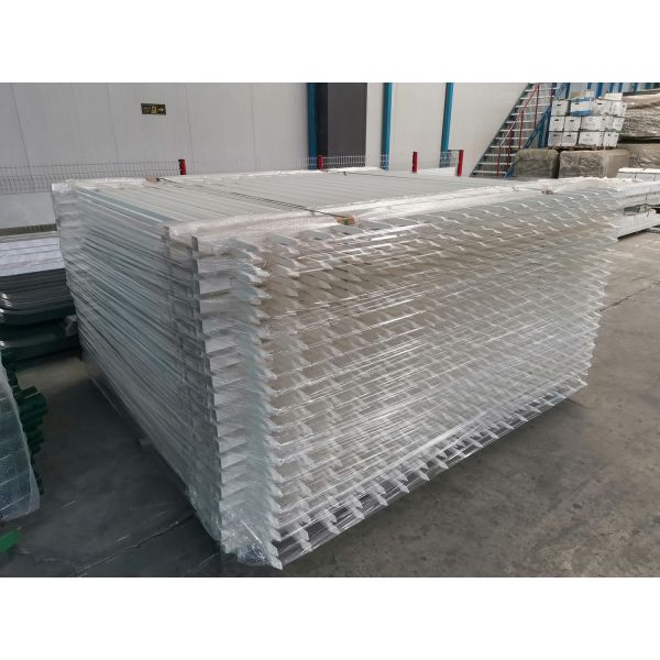 Powder Coated Tube Colorful Decorative Aluminum Fencing 16*16mm Picket 8ft Height