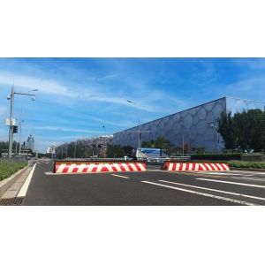 High Security 1000mm Height Hostile Vehicle Mitigation Barriers Wedge Barrier