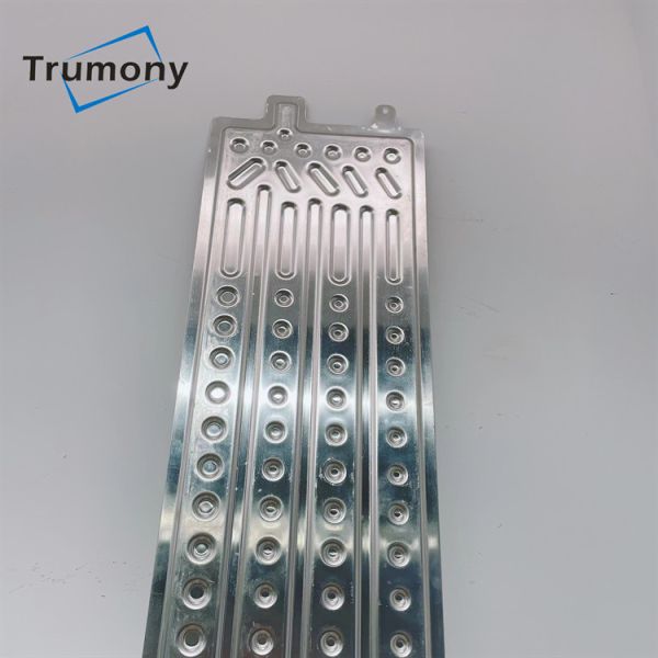 Minivans Aluminum Cooling Plate For Four Wheels Mini Buses Battery Pack