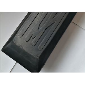 China Crawler Machine Anti Vibration Bolt On Rubber Track Pads on sale