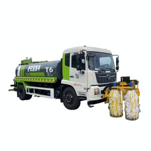 China DONGFENG Guardrail Cleaning Truck Rail Fence Washing Lorry With 10.00R Steel Tyre on sale