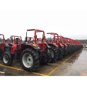 DF1804 220hp Four Wheel Drive Tractor With 6 Cylinder Engine