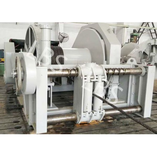 Stationary Spooling Device Winch , Vertical Lifting Machinery Windlass Anchor