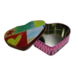 Custom Heart Shaped Metal Box For Decoration , Chocolate Heart Box