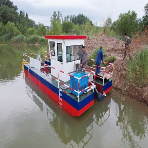 Aquatic Weed Harvester Boat 5 CBM Hopper 75kw Engine