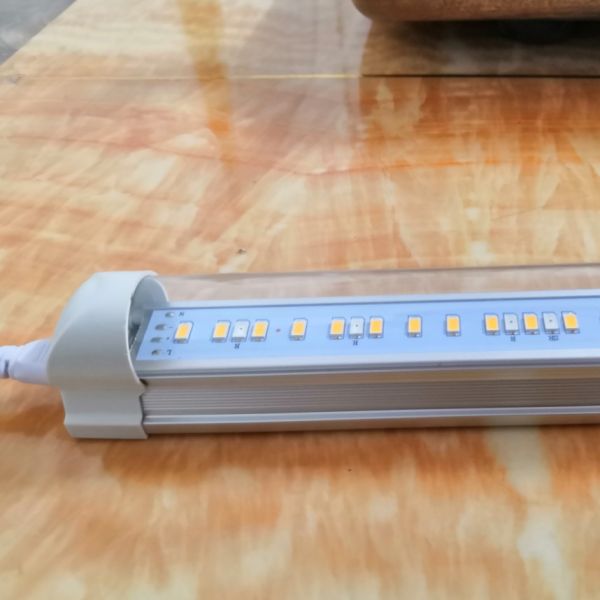 T8 4ft LED Plant Grow Lights Warterproof IP65 For Vegetable Fruit Flower