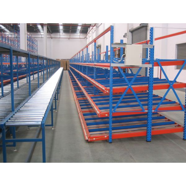 Heavy Duty Carton Flow Through Racking System For Industrial Warehouse Beer