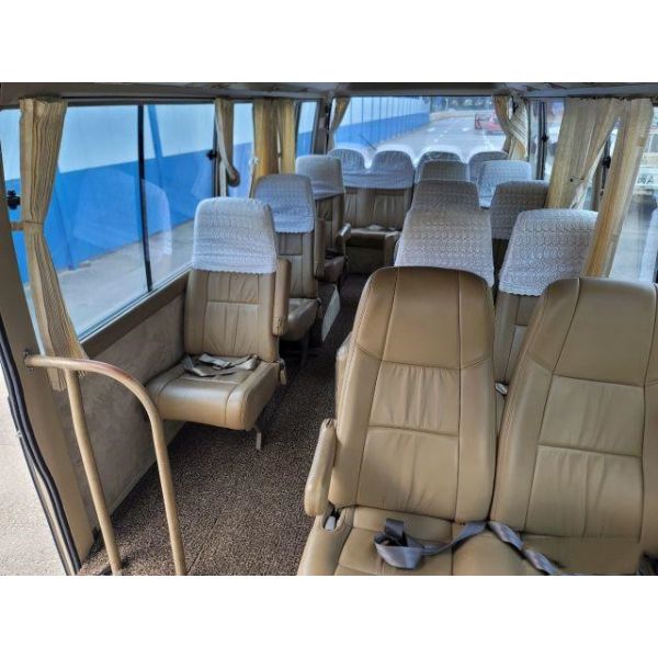 29seats Used Toyota Coaster Bus Mini Van Coach Bus Used 2TR Gasoline Engine