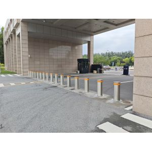 Automatic Semi Automatic Bollards For Commercial Residential Use