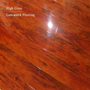 Click Laminate Flooring 15mm High Glossy Laminated Wooden Floor with Attached