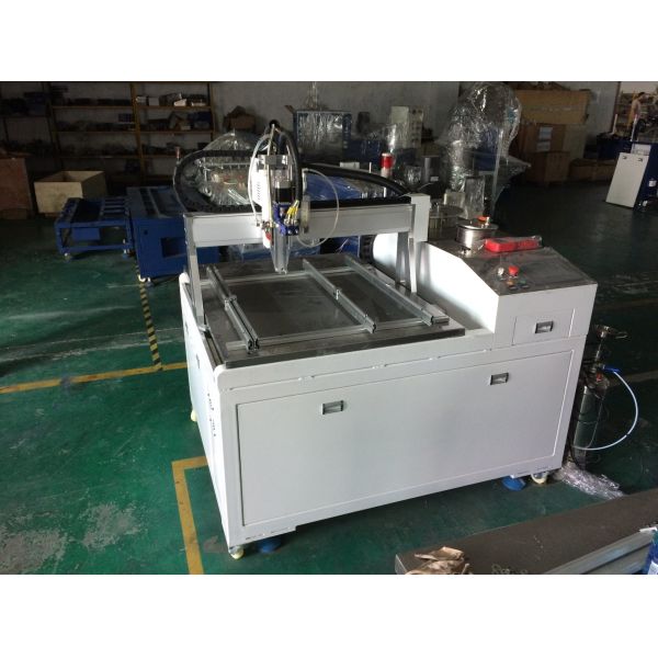 High Precision Passenger Car Air Filter PU Pouring Machine with Vertical