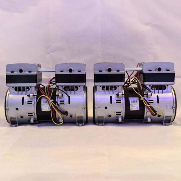 TUV Oil Free Medical Air Compressors Less Vibration 65DB Noise Level 8bar Max