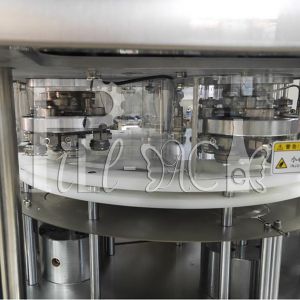 4500CPH Double Head Rotary Can Filling Line Heaight Adjustable