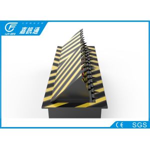 Heavy Duty Automatic Hydraulic Road Blocker Dustproof 1200M Communication