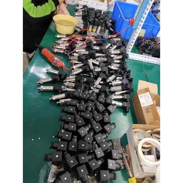 Precision Metering Grade Digital Boiler Pressure Gauge High Accuracy