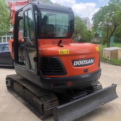 Doosan Excavators 6TON Dx60 Construction Track Excavator Original Less Working Hours