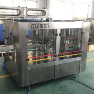 Soft Drink Automatic Water Filling Machine Gravity Filling For PET Plastic