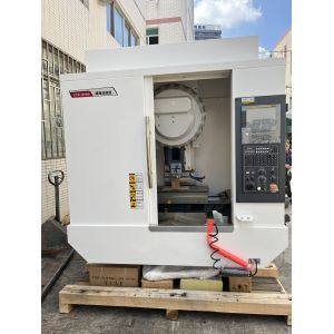 FANUC or Mitsubishi System Taiwan Spindle and Taiwan 21T Tool Magazine CNC