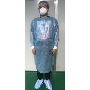 China Operation Room EN13795 Disposable Isolation Gown on sale