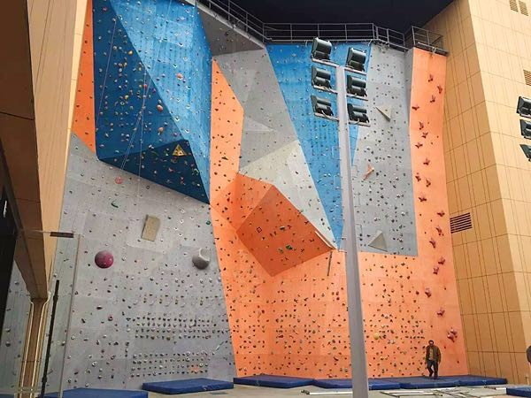 All Ages Boulder Climbing Wall Public Outdoor Playground Climbing Wall Waterproof