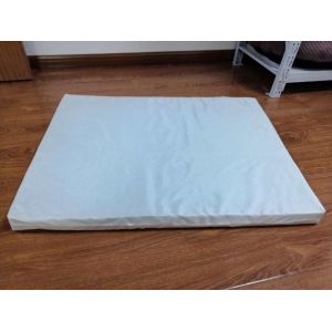 OEM Memory Foam Dog Bed Antimicrobial Non Slip 300D Cooling