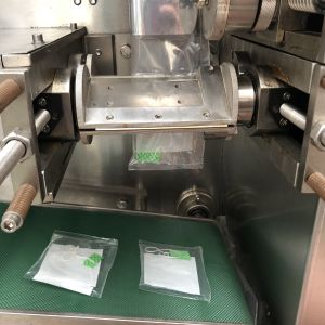 Computer Control Tea Bag Packing Machine With Thread And Tag 20-60 bags/min