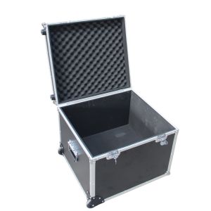 Custom Aluminium Flight Case With Two Wheels and Trolley System