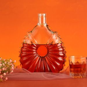 Base Material Super Flint Glass Liquor Bottle for XO Brandy Classic Design at